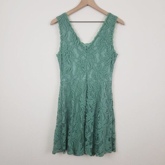new ALYA Green Dress Size Medium - Picture 4 of 7